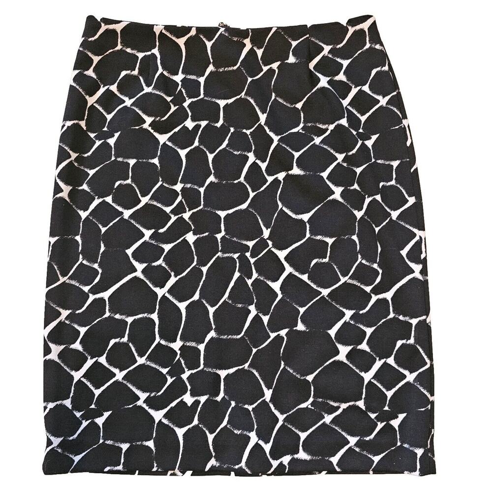 Alfani Animal Print Skirt Sz 6P Pencil Stretch Petite Career Black White